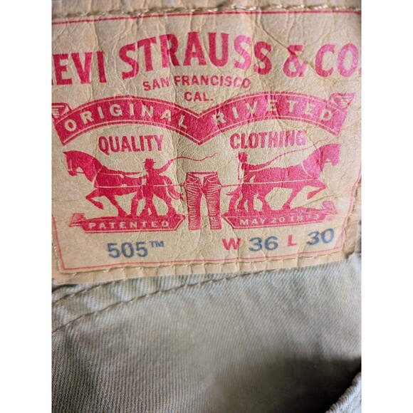 Levi's 505 Regular Fit Medium Wash Beige Men's (Size: 36 x 30) Tan Khakis - Picture 14 of 14